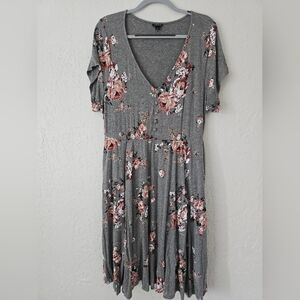 NWOT Gray floral dress torrid dress size 3 washed but never worn